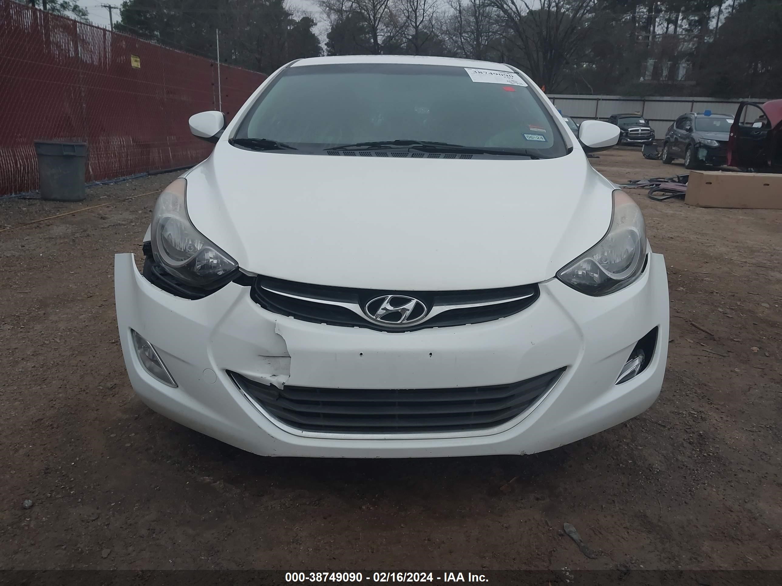 Photo 12 VIN: 5NPDH4AE2DH446039 - HYUNDAI ELANTRA 