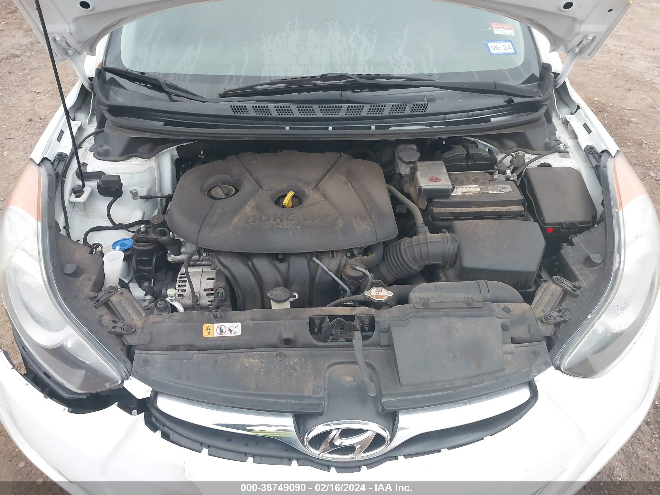 Photo 9 VIN: 5NPDH4AE2DH446039 - HYUNDAI ELANTRA 