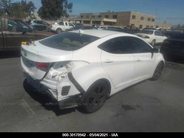 Photo 3 VIN: 5NPDH4AE2DH449362 - HYUNDAI ELANTRA 