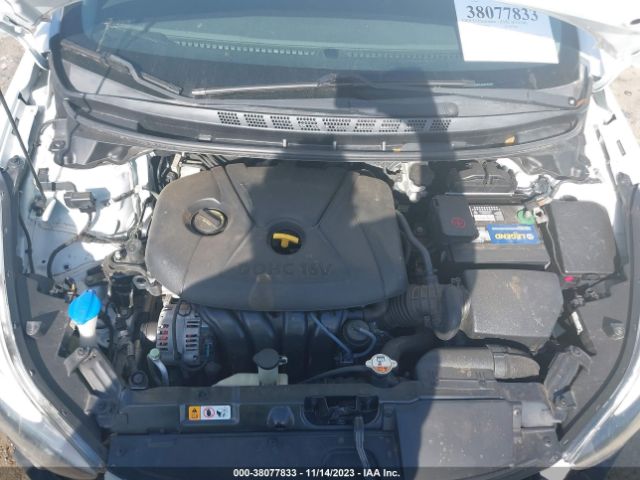 Photo 9 VIN: 5NPDH4AE2EH462596 - HYUNDAI ELANTRA 