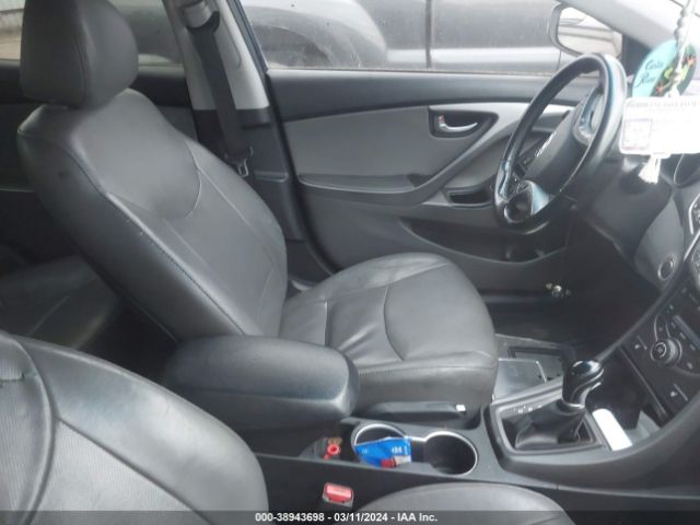 Photo 4 VIN: 5NPDH4AE2EH472738 - HYUNDAI ELANTRA 