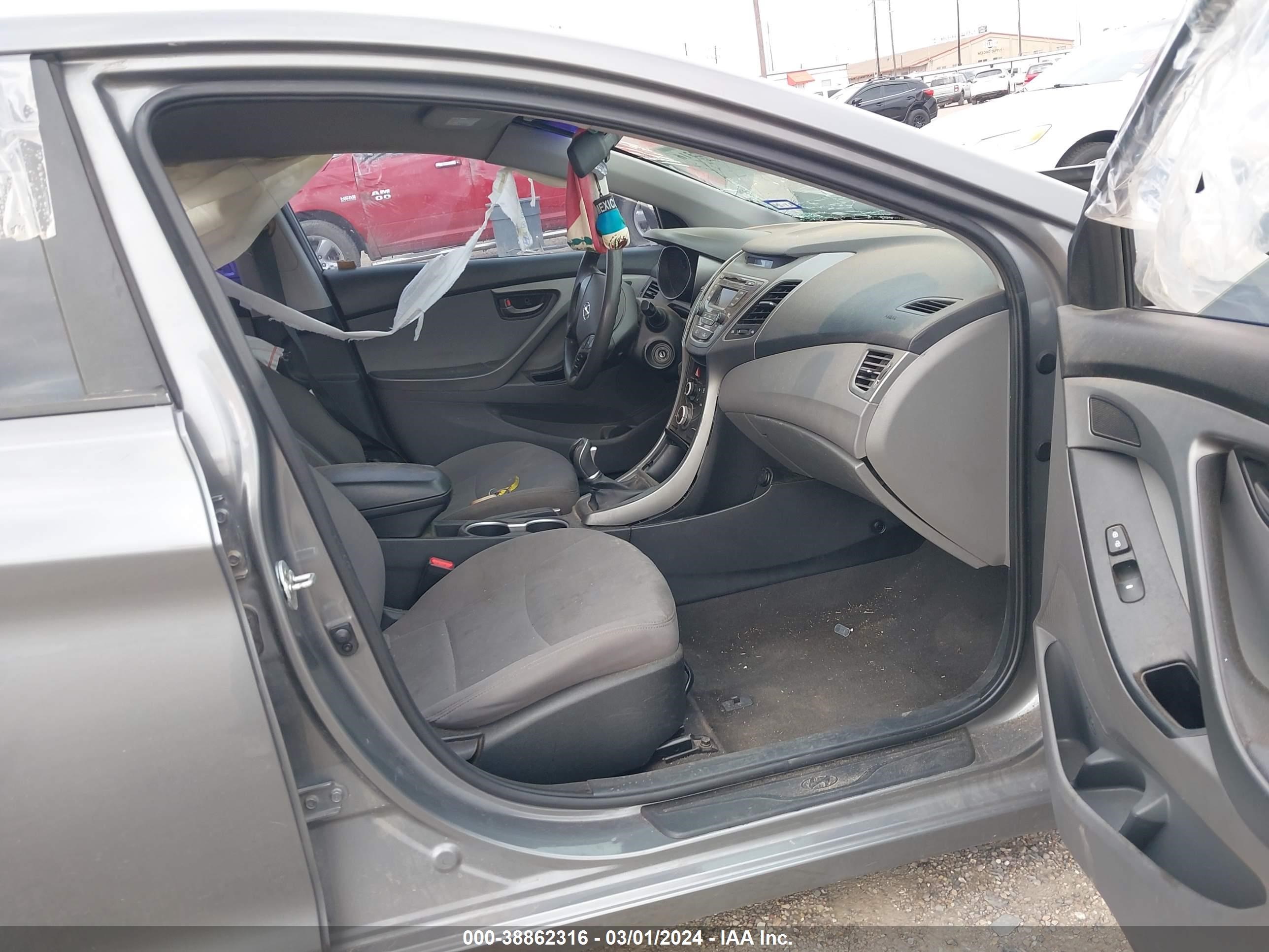 Photo 4 VIN: 5NPDH4AE2EH508220 - HYUNDAI ELANTRA 