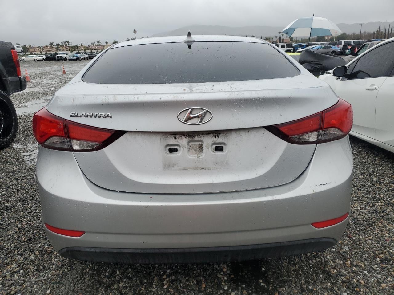 Photo 5 VIN: 5NPDH4AE2EH511621 - HYUNDAI ELANTRA 