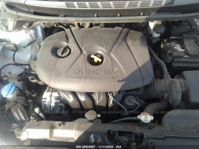 Photo 9 VIN: 5NPDH4AE2EH524238 - HYUNDAI ELANTRA 