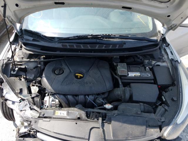 Photo 6 VIN: 5NPDH4AE2FH549609 - HYUNDAI ELANTRA SE 