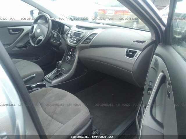 Photo 4 VIN: 5NPDH4AE2FH550744 - HYUNDAI ELANTRA 