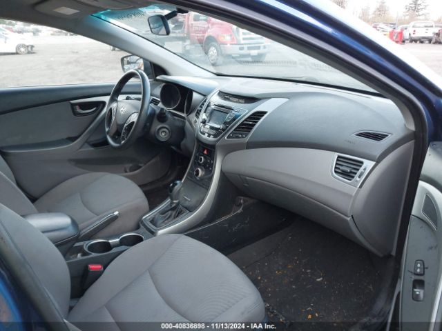 Photo 4 VIN: 5NPDH4AE2FH559685 - HYUNDAI ELANTRA 