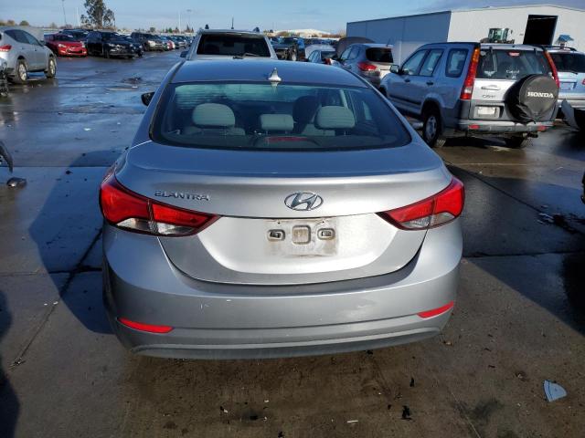 Photo 5 VIN: 5NPDH4AE2FH561968 - HYUNDAI ELANTRA SE 