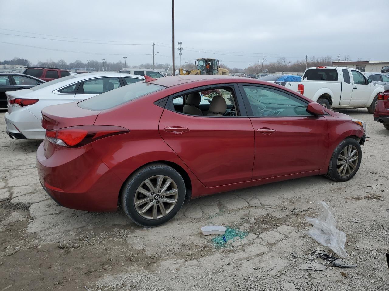 Photo 2 VIN: 5NPDH4AE2FH565616 - HYUNDAI ELANTRA 