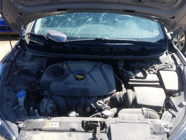 Photo 6 VIN: 5NPDH4AE2FH567608 - HYUNDAI ELANTRA SE 