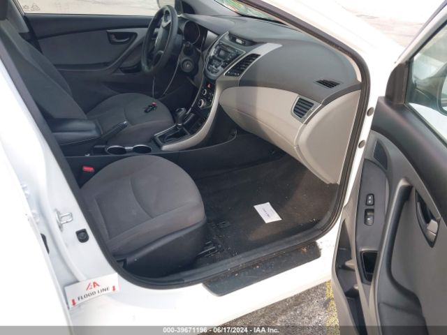 Photo 4 VIN: 5NPDH4AE2FH567740 - HYUNDAI ELANTRA 