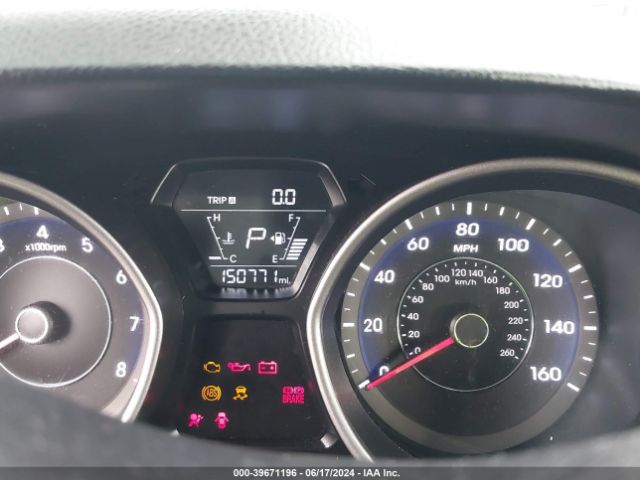 Photo 6 VIN: 5NPDH4AE2FH567740 - HYUNDAI ELANTRA 