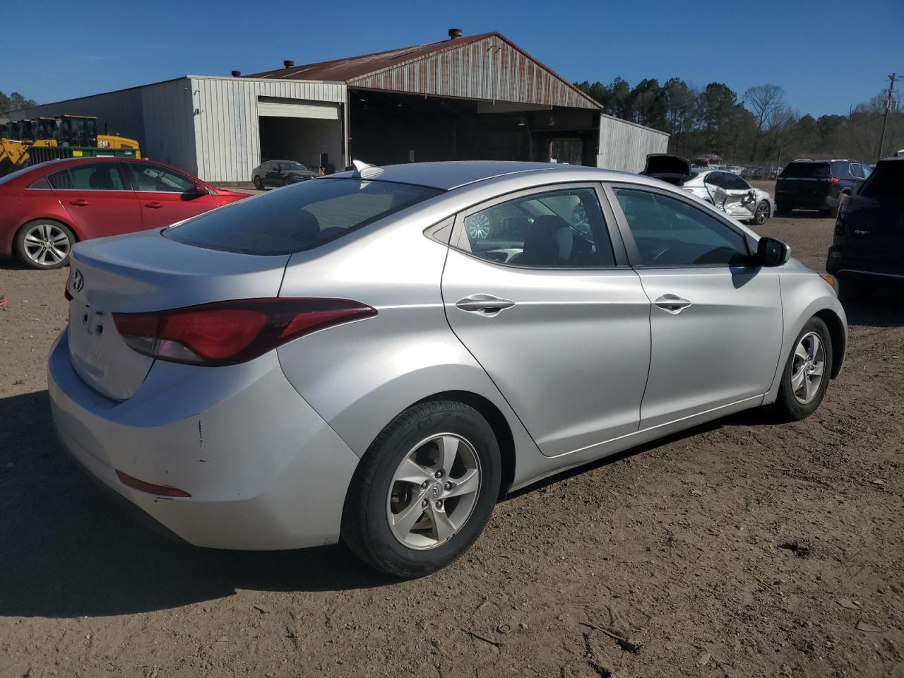 Photo 2 VIN: 5NPDH4AE2FH568113 - HYUNDAI ELANTRA 