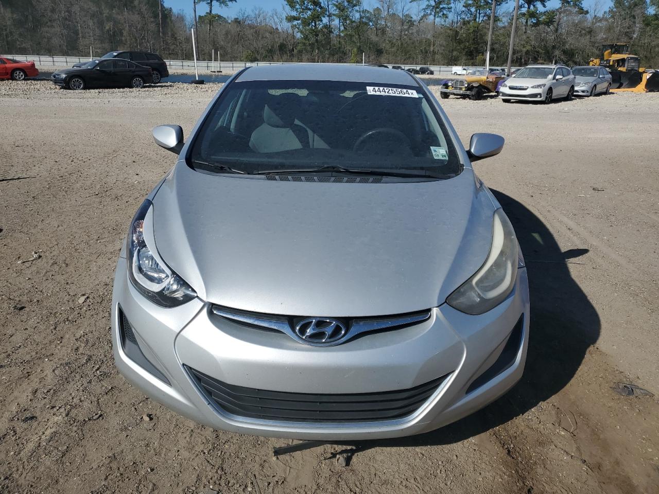 Photo 4 VIN: 5NPDH4AE2FH568113 - HYUNDAI ELANTRA 