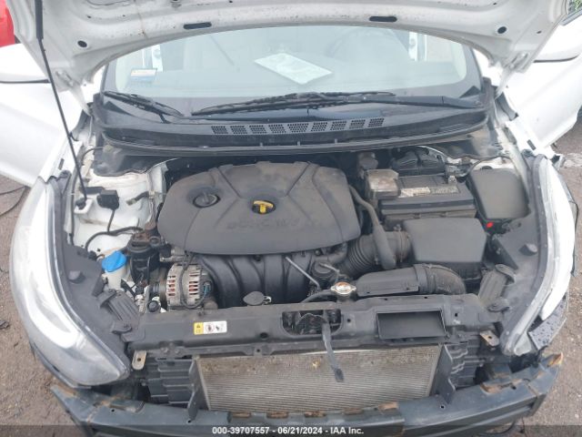 Photo 9 VIN: 5NPDH4AE2FH572615 - HYUNDAI ELANTRA 