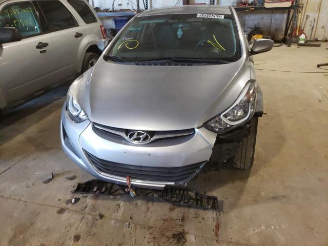 Photo 8 VIN: 5NPDH4AE2FH579791 - HYUNDAI ELANTRA 