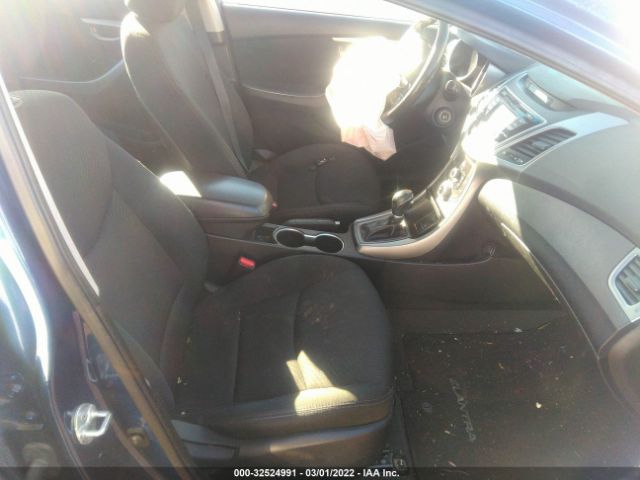 Photo 4 VIN: 5NPDH4AE2FH584912 - HYUNDAI ELANTRA 