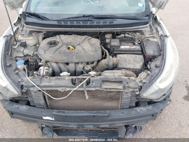 Photo 9 VIN: 5NPDH4AE2FH586014 - HYUNDAI ELANTRA 