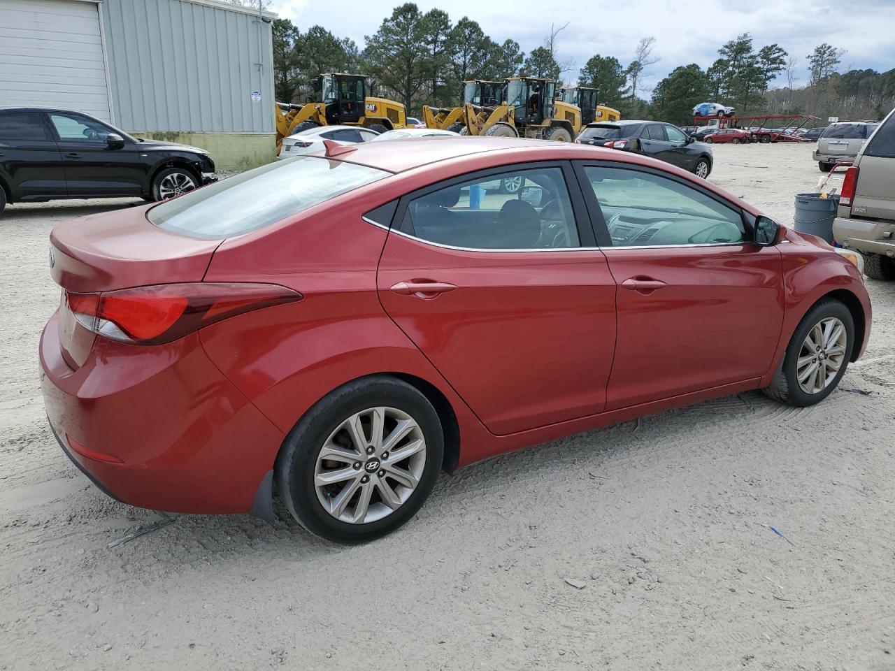 Photo 2 VIN: 5NPDH4AE2FH587843 - HYUNDAI ELANTRA 