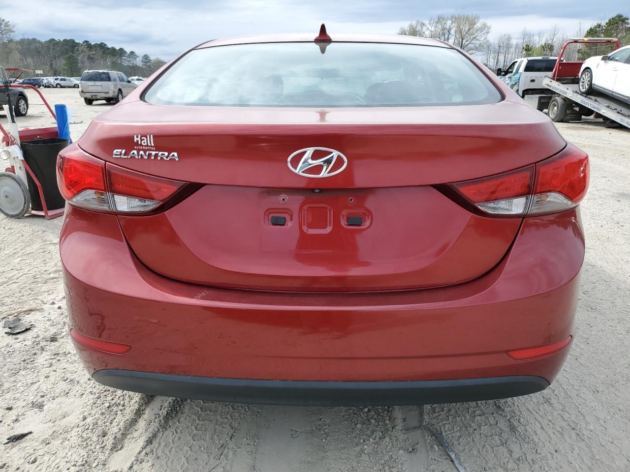 Photo 5 VIN: 5NPDH4AE2FH587843 - HYUNDAI ELANTRA 