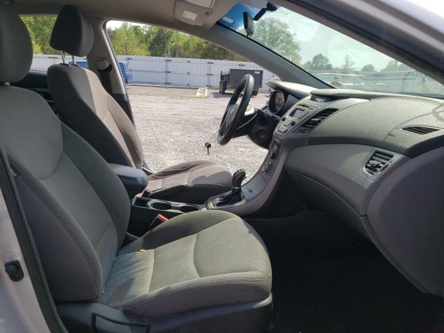 Photo 4 VIN: 5NPDH4AE2FH590693 - HYUNDAI ELANTRA SE 