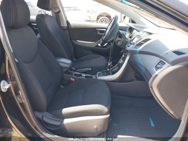 Photo 4 VIN: 5NPDH4AE2FH610165 - HYUNDAI ELANTRA 