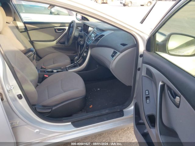 Photo 4 VIN: 5NPDH4AE2FH618959 - HYUNDAI ELANTRA 