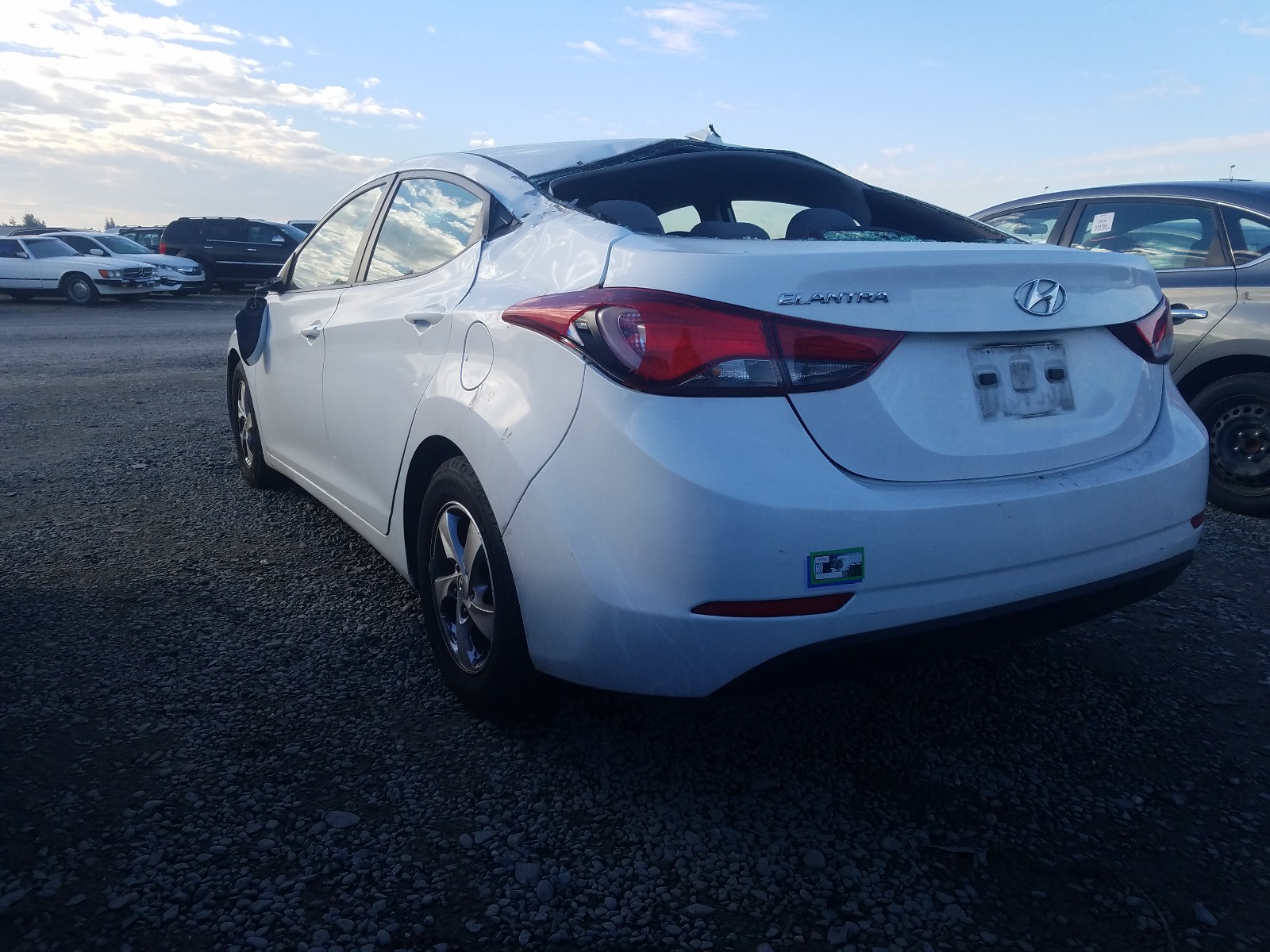 Photo 2 VIN: 5NPDH4AE2FH622476 - HYUNDAI ELANTRA SE 