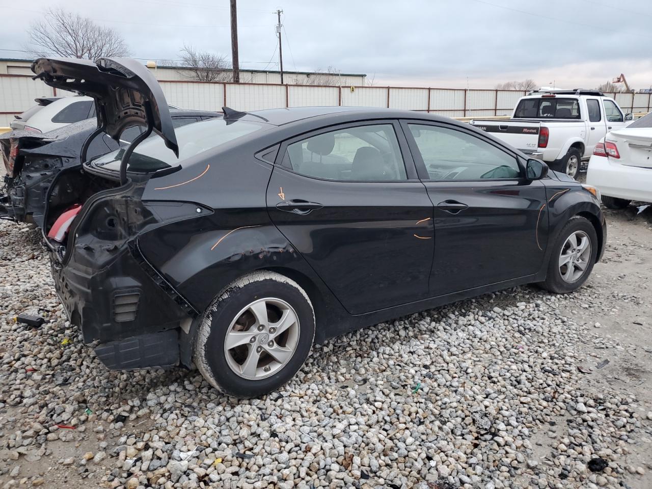 Photo 2 VIN: 5NPDH4AE2FH623708 - HYUNDAI ELANTRA SE 