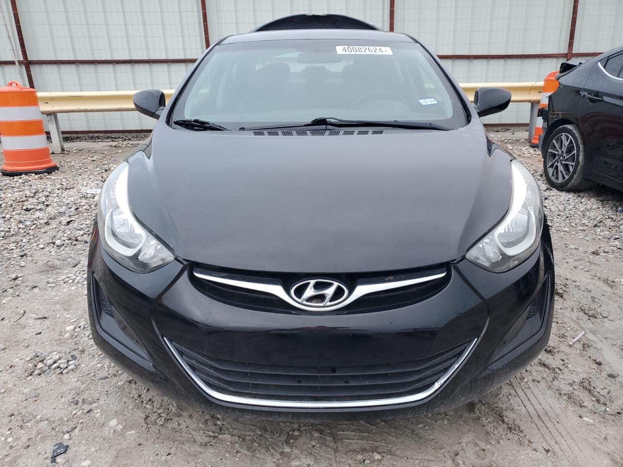 Photo 4 VIN: 5NPDH4AE2FH623708 - HYUNDAI ELANTRA SE 