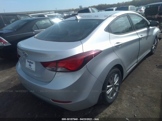 Photo 3 VIN: 5NPDH4AE2FH624566 - HYUNDAI ELANTRA 