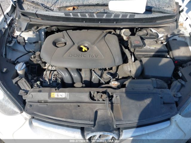 Photo 9 VIN: 5NPDH4AE2FH630898 - HYUNDAI ELANTRA 