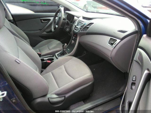 Photo 4 VIN: 5NPDH4AE2FH634823 - HYUNDAI ELANTRA 