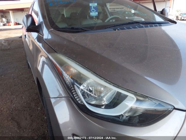 Photo 5 VIN: 5NPDH4AE2GH658492 - HYUNDAI ELANTRA 