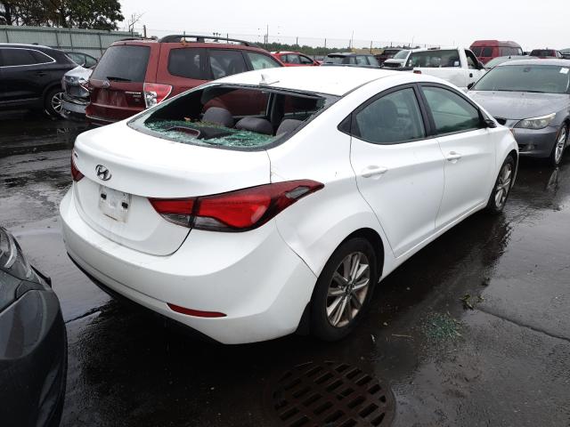 Photo 3 VIN: 5NPDH4AE2GH661179 - HYUNDAI ELANTRA SE 