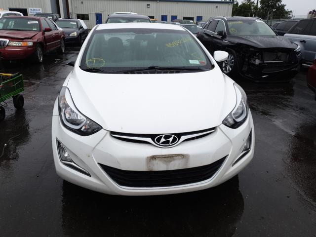 Photo 8 VIN: 5NPDH4AE2GH661179 - HYUNDAI ELANTRA SE 