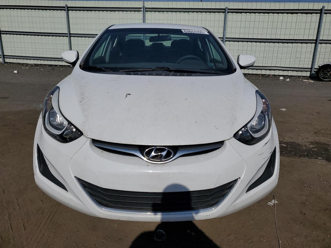 Photo 4 VIN: 5NPDH4AE2GH665135 - HYUNDAI ELANTRA 