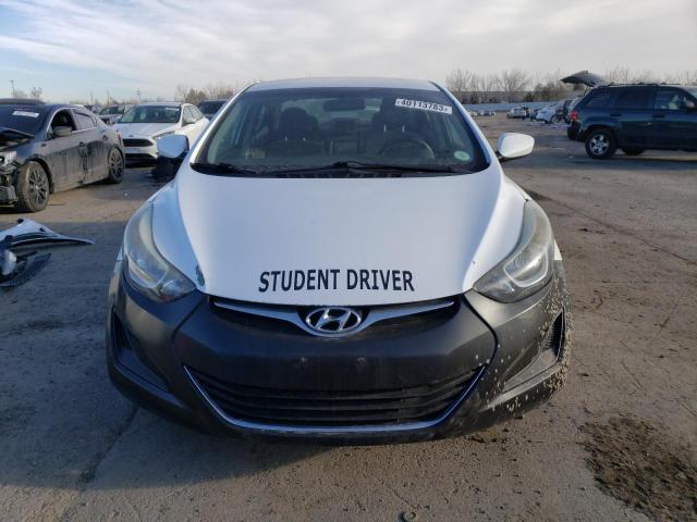 Photo 4 VIN: 5NPDH4AE2GH671176 - HYUNDAI ELANTRA SE 