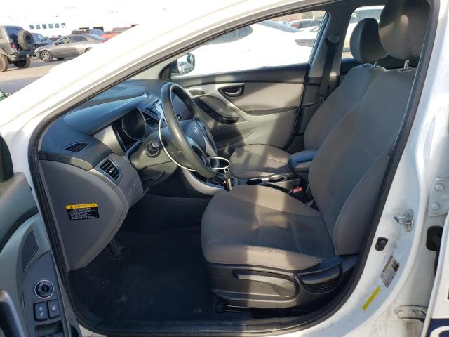 Photo 6 VIN: 5NPDH4AE2GH671176 - HYUNDAI ELANTRA SE 