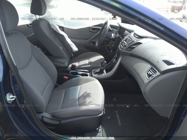 Photo 4 VIN: 5NPDH4AE2GH679634 - HYUNDAI ELANTRA 