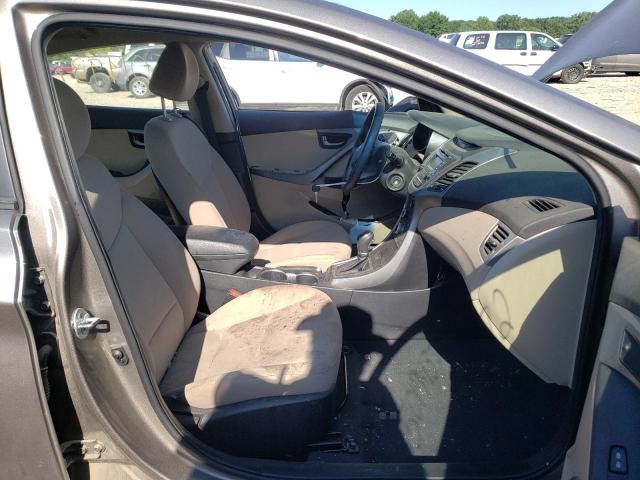 Photo 4 VIN: 5NPDH4AE2GH685112 - HYUNDAI ELANTRA SE 