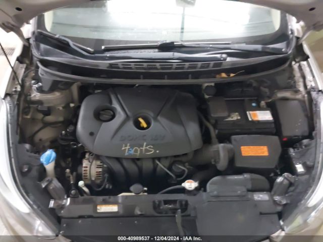 Photo 9 VIN: 5NPDH4AE2GH688527 - HYUNDAI ELANTRA 