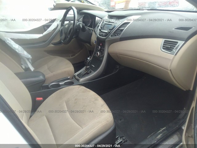 Photo 4 VIN: 5NPDH4AE2GH698006 - HYUNDAI ELANTRA 