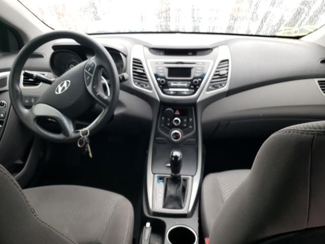 Photo 8 VIN: 5NPDH4AE2GH705245 - HYUNDAI ELANTRA SE 