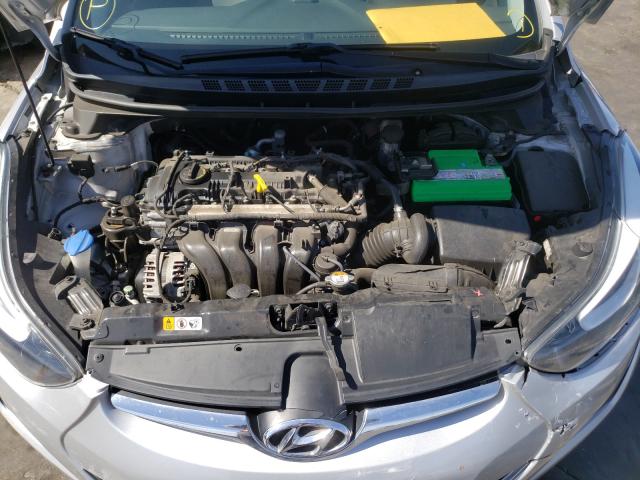 Photo 6 VIN: 5NPDH4AE2GH710249 - HYUNDAI ELANTRA SE 