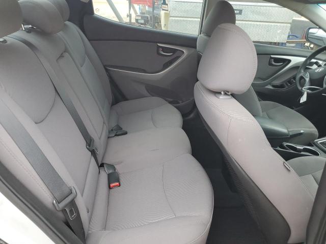 Photo 9 VIN: 5NPDH4AE2GH713443 - HYUNDAI ELANTRA SE 