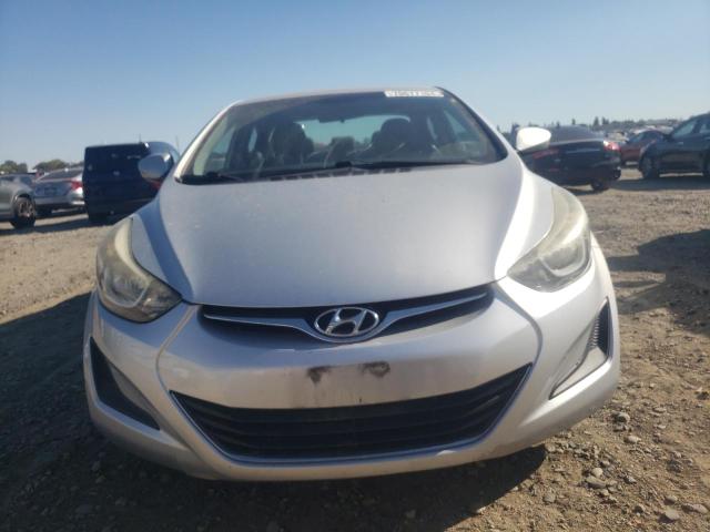 Photo 4 VIN: 5NPDH4AE2GH714043 - HYUNDAI ELANTRA SE 