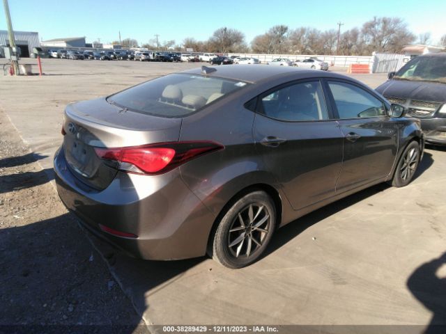 Photo 3 VIN: 5NPDH4AE2GH714382 - HYUNDAI ELANTRA 