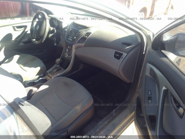 Photo 4 VIN: 5NPDH4AE2GH717413 - HYUNDAI ELANTRA 