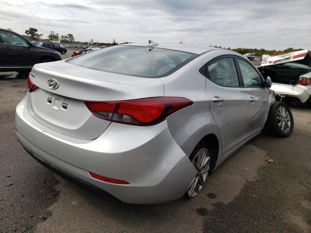 Photo 3 VIN: 5NPDH4AE2GH718917 - HYUNDAI ELANTRA SE 